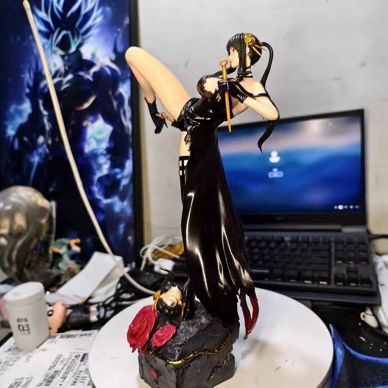 Anime Cosplay Yor Forger - Figur Aksi Anime Spyxfamily Yor Forger